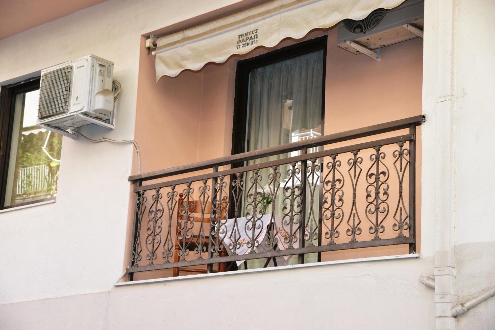 Traditional House Атина Екстериор снимка